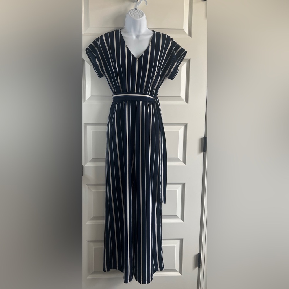 ELIZA J Navy Jumpsuit Size Small Petite